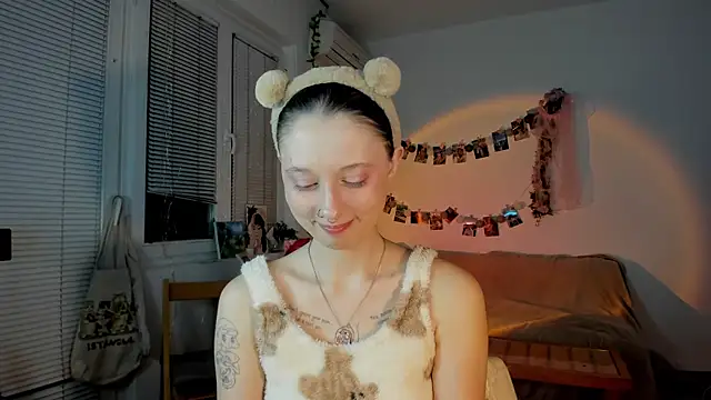 Jenny darling love online show from March 11, 7:36 pm