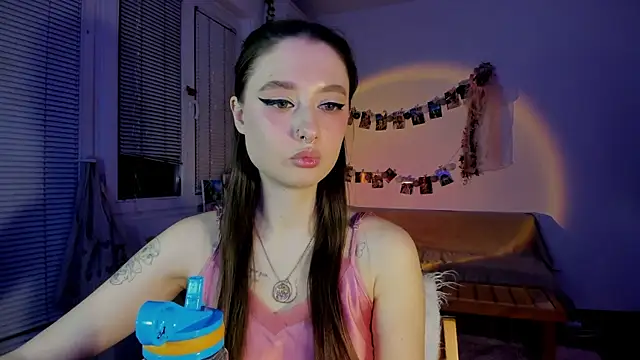 Jenny darling love online show from March 21, 7:02 pm