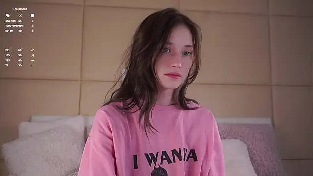 EdlinHargus online show from June 17, 1:08 am