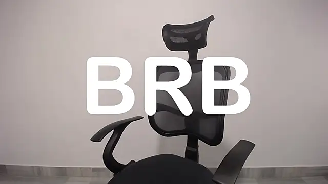 Snapshot of present_the_magic chatting on January 23, 5:45 am present the magic online show from January 23, 5:45 am