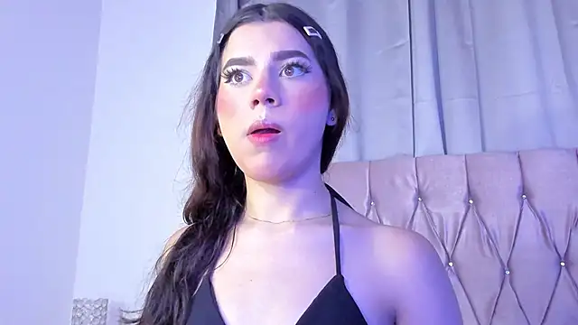 Snapshot of Ashley_piinkk_ chatting on March 14, 5:27 am Ashley piinkk  online show from March 14, 5:27 am