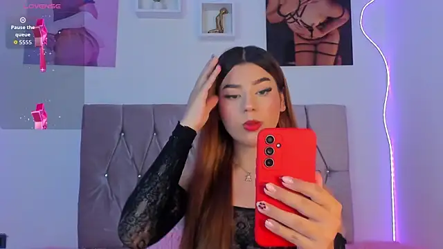 Snapshot of Ashley_piinkk_ chatting on December 1, 5:34 am Ashley piinkk online show from December 1, 5:34 am