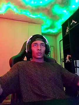 Snapshot of Jhonyblack_1 chatting on November 6, 7:59 pm Jhonyblack 1 online show from November 6, 7:59 pm