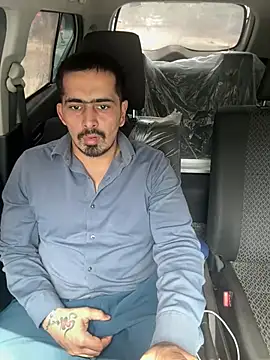 shivani0999 online show from April 8, 7:08 am