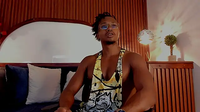 Snapshot of JamalMyst chatting on December 17, 3:56 am JamalMyst online show from December 17, 3:56 am