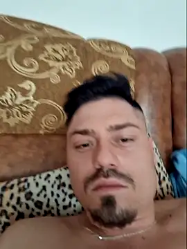 Snapshot of ionut_prince chatting on March 30, 10:38 am ionut prince online show from March 30, 10:38 am