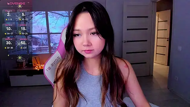 Snapshot of Fluffy_Rose chatting on December 3, 2:48 pm Fluffy Rose online show from December 3, 2:48 pm