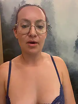 ladoucedu34 online show from July 13, 2:53 pm