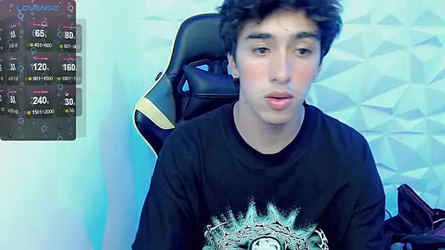 Snapshot of Jake_tripp chatting on February 10, 6:31 am Jake tripp online show from February 10, 6:31 am