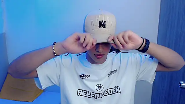 Snapshot of Jake_tripp chatting on September 28, 3:56 am Jake tripp online show from September 28, 3:56 am