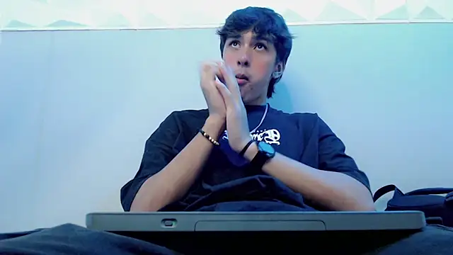 Snapshot of Jake_tripp chatting on October 23, 5:07 am Jake tripp online show from October 23, 5:07 am