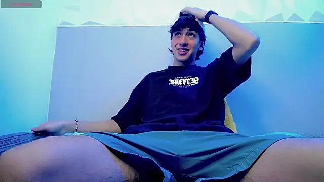 Snapshot of Jake_tripp chatting on December 17, 4:07 am Jake tripp online show from December 17, 4:07 am