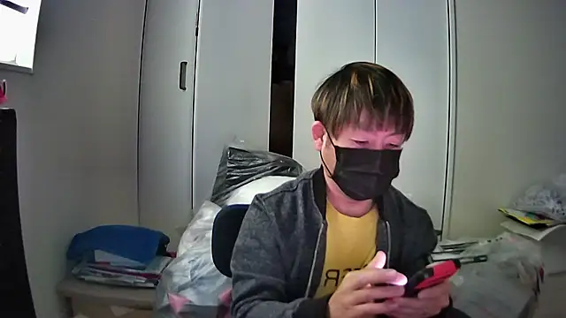 Osikokusama online show from November 18, 1:33 am