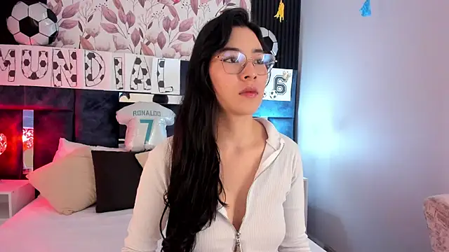 Snapshot of Susa1userma_ chatting on June 20, 11:46 am Susa1userma online show from June 20, 11:46 am