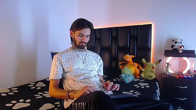 Brutal Sex Fucking online show from July 28, 11:15 pm