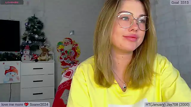 SuchCute online show from January 12, 3:28 am