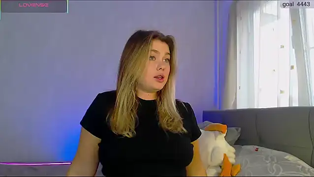 SuchCute online show from November 5, 2:55 am