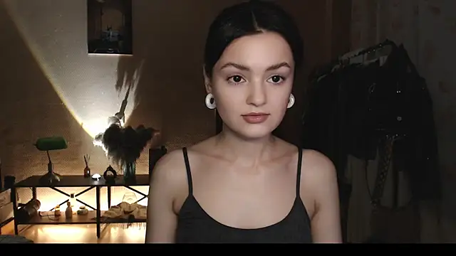 Snapshot of CuteRuby99 chatting on December 4, 11:30 am CuteRuby99 online show from December 4, 11:30 am