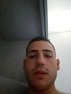 Snapshot of Nicolas3091 chatting on July 17, 7:15 am Nicolas3091 online show from July 17, 7:15 am