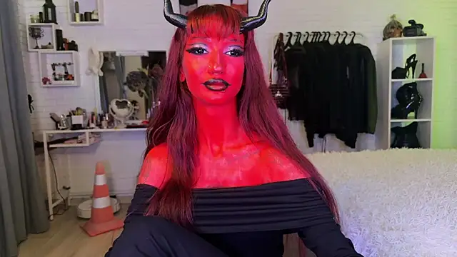 Snapshot of Marcellean chatting on October 30, 1:51 am Marcellean online show from October 30, 1:51 am