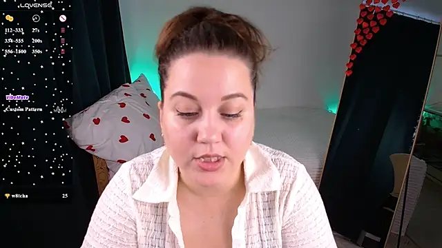 MissBecca online show from July 4, 4:29 am