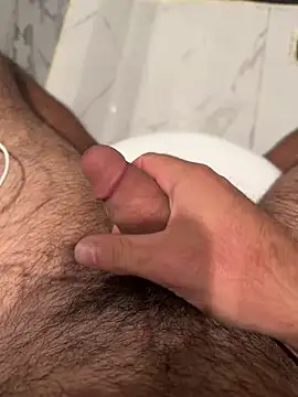 Snapshot of young1fucker chatting on December 17, 11:16 pm young1fucker online show from December 17, 11:16 pm