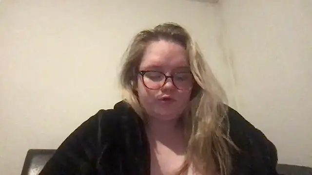 honeyyy24 online show from January 9, 1:08 am