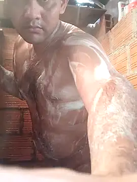 travieso2893 online show from January 10, 7:21 pm