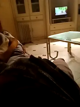 Snapshot of rush6983 chatting on February 2, 6:37 am rush6983 online show from February 2, 6:37 am