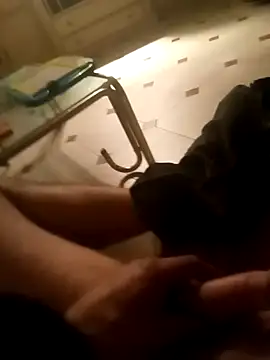 Snapshot of rush6983 chatting on March 23, 4:05 am rush6983 online show from March 23, 4:05 am