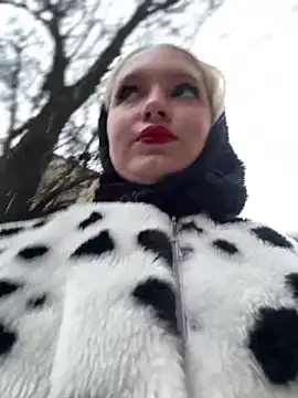 Snapshot of Milkyy_wway chatting on February 1, 7:05 am Milkyy wway online show from February 1, 7:05 am