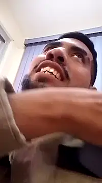 Snapshot of EnriquePersian197 chatting on January 16, 10:23 pm EnriquePersian197 online show from January 16, 10:23 pm