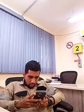 Snapshot of EnriquePersian197 chatting on February 27, 4:21 pm EnriquePersian197 online show from February 27, 4:21 pm