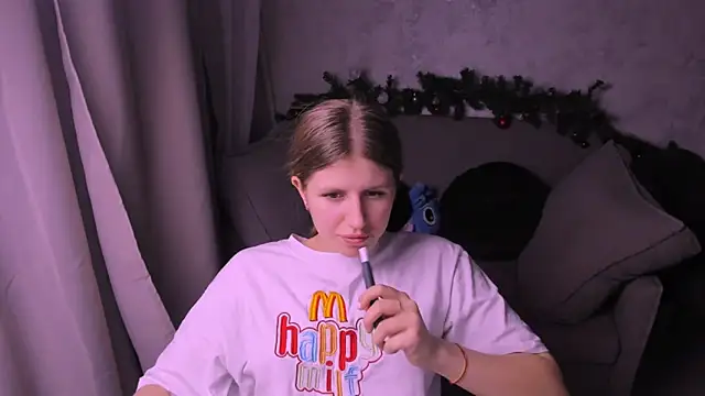 Snapshot of kirraa_ chatting on December 29, 1:13 am kirraa online show from December 29, 1:13 am