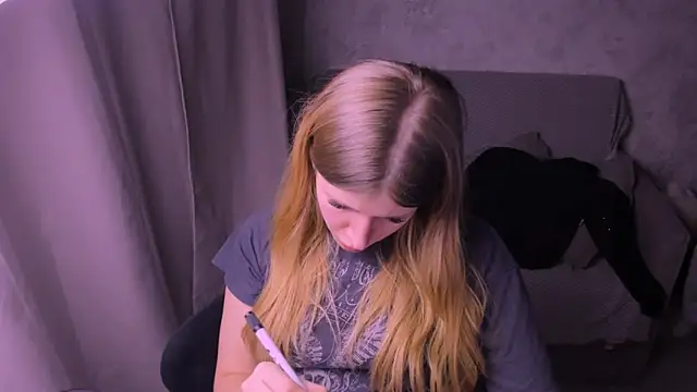 Snapshot of kirraa_ chatting on January 24, 12:42 am kirraa online show from January 24, 12:42 am