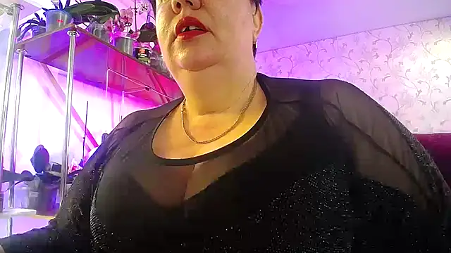  Sweet Woman online show from May 5, 5:26 am