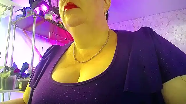  Sweet Woman online show from July 4, 5:57 am