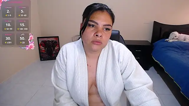 Snapshot of goddess_valXX chatting on February 26, 7:05 pm goddess valXX online show from February 26, 7:05 pm