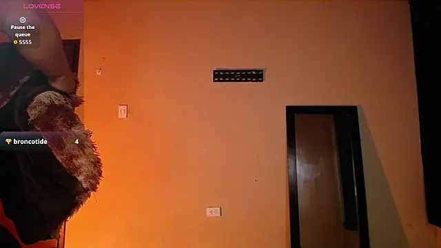 goddess valXX online show from June 8, 10:37 am