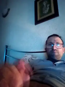 Snapshot of Porco81cazzo chatting on January 8, 12:02 am Porco81cazzo online show from January 8, 12:02 am