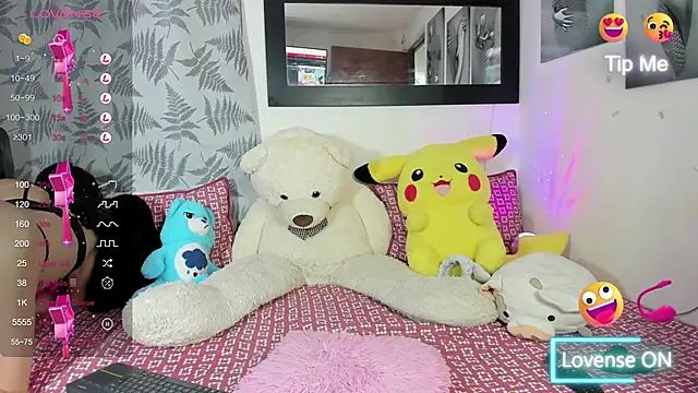 camy roy online show from December 4, 5:05 am