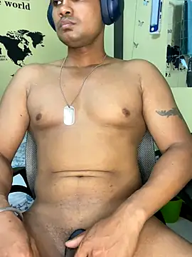 Snapshot of loveboyrp chatting on September 9, 4:45 am loveboyrp online show from September 9, 4:45 am