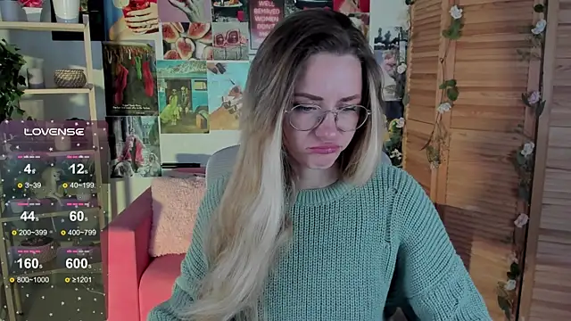 LadyIzabel online show from December 12, 8:36 am