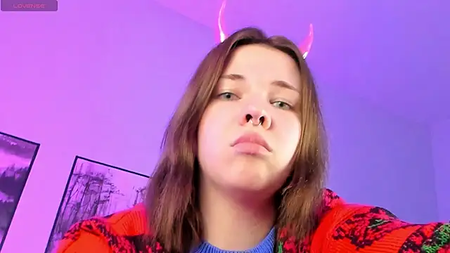 AliceSunday online show from February 1, 11:10 am