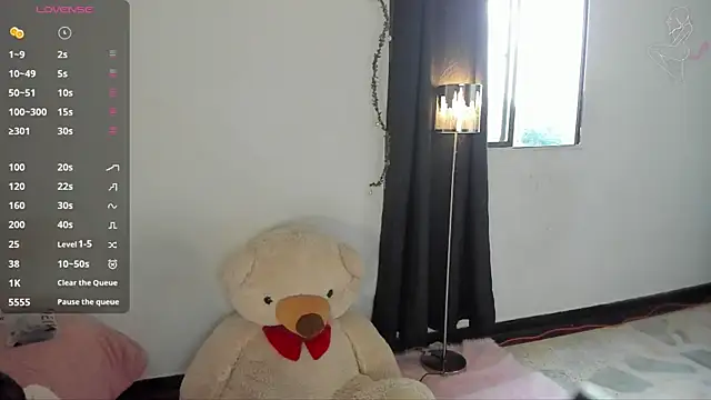 Snapshot of Lunadahia chatting on March 16, 10:20 pm Lunadahia online show from March 16, 10:20 pm