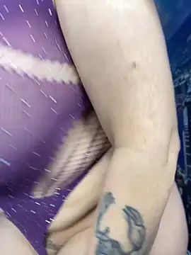 curvyfunlover online show from April 27, 10:57 am