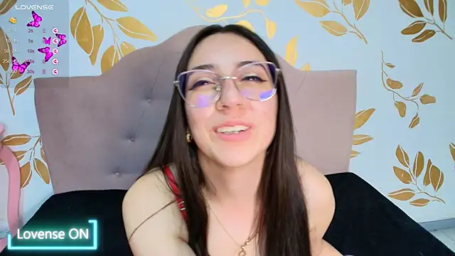 Snapshot of Sweet_Sammy_ chatting on February 3, 6:34 am Sweet Sammy online show from February 3, 6:34 am