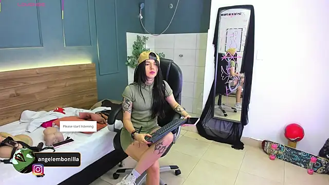 Snapshot of megan_morgan01 chatting on July 20, 12:40 pm megan morgan01 online show from July 20, 12:40 pm