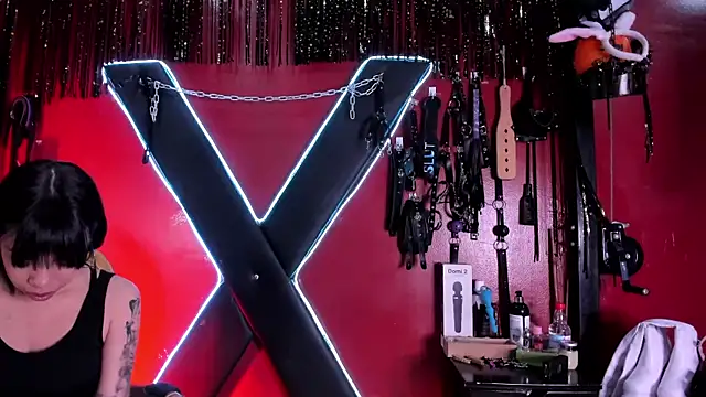 alexa n alex online show from December 13, 8:58 pm