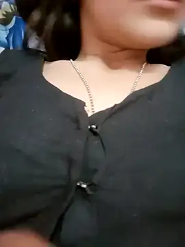 Snapshot of Bulbul_02 chatting on February 16, 8:43 am Bulbul 02 online show from February 16, 8:43 am